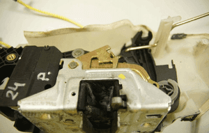 Zamek drzwi prawych prawy keyless go A2307200635 mercedes sl R230 europa 5