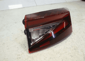 Skoda enyaq iv 4 lampa prawy tył prawa tylna led 4