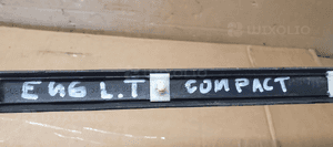 Listwa błotnika lewy tył BMW 3 E46 Compact 8252379 7002523 6