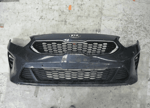 Kia ceed iii z grilem na 6PDC zderzak przedni 1