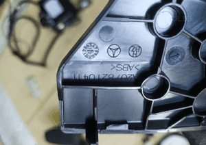 MERCEDES C 204 E 207  GNIAZDO PORT USB 1648690321 2