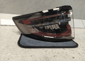 Land rover discovery sport L550 lift lampa tył tylna lewa oryginał 3