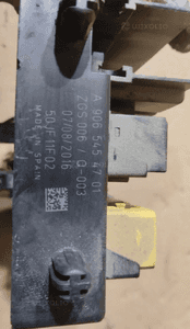 SKRZYNKA BEZPIECZNIKÓW MERCEDES SPRINTER W906 LIFT VW CRAFTER I A9065454701 4