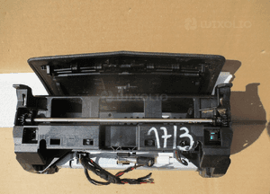 Wyświetlacz navi schowek mercedes W204 A2048205497 3