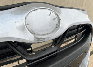 Zderzak przód przedni toyota yaris iv 4 2020-  grill kratka 53111-0DD40 5