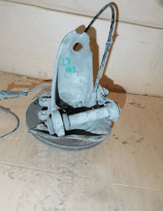 Zwrotnica piasta lewy tył tylna lewa wahacz BMW 5 E39 3.0D 4