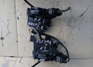 Ford Focus MK2 zamek drzwi przod prawy lewy 1
