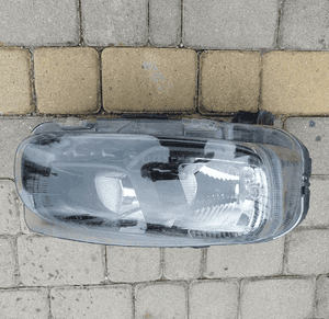 LAMPA  EUROPA  przód citroen berlingo 3 III 1