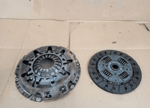 Sprzęgło tarcza docisk LUK Toyota Yaris I 1.0 319014210 1