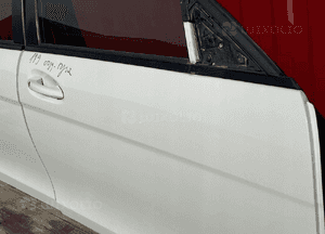 Mercedes W204 lift drzwi 149 prawy przód oryginał ładne 11