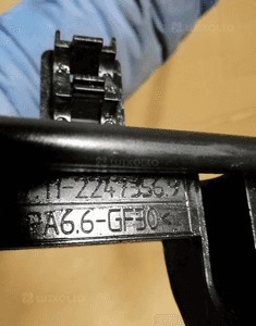 Obudowa  chlodnic BMW e39  2.5d 3.0D 2247356 2