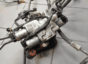 BMW 7 F01 F02 3.0D N57 BLOK ZAWORÓW DYNAMIC DRIVE PRZEWODY WĘŻE KPL ORYG 3