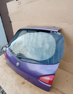 Klapa bagażnika tył tylna Alfa Romeo 147 3