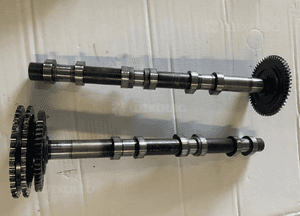 Wałek rozrządu wydechowy Mercedes ML W164 3.0 CDI Jeep 3.0 CRD 1