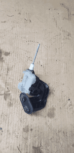 Siłownik klapki wlewu paliwa mocowanie Mercedes W169 A2038201997 A1698200714 1