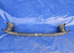 Toyota VERSO 09-18 belka wzmocnienie 2