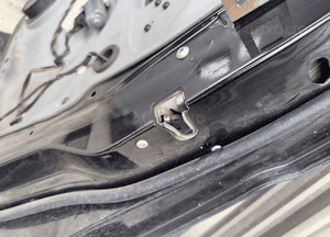 MERCEDES b 245 drzwi prawe przód c 191  czarne szyba zamek klamka chrom 8