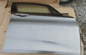 Bmw F45 drzwi prawe przednie C08 2