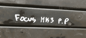 Osłona płyta podwozia prawy tył Ford Focus MK3 Kombi AV61-R11778-AF 5