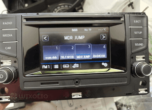 Volkswagen OE 510035867C radio dotykowe 2