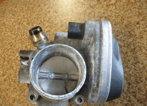 Przepustnica opel 1.8 Z18XER 55562380 2