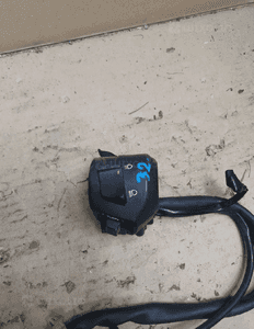 HONDA CBR 1000RR SC57-A PRZEŁĄCZNIK LEWY 2