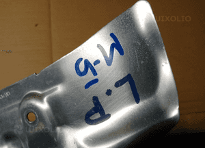 Osłona termiczna turbiny turbo BMW M5 G30 F90 4.4 V8 7856413 4