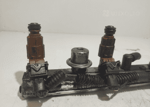 LISTWA WTRYSKOWA VOLVO S80 2.0 2001 r. nr 920271 2