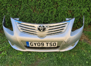 Toyota Avensis T27 09-11 zderzak przedni przód 1F7 1