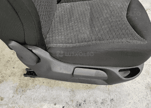FOTEL pasażera prawy przód przedni Peugeot 308 07- 4