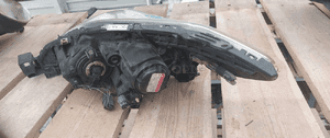 Przod przednia lampa prawa mazda 5 lift xenon !bez przetwornicy! 4