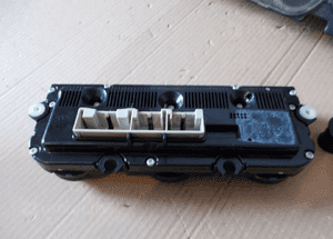 LICZNIK ZEGARY PANEL KLIMATYZACJI VW PASSAT B6 1.6 FSI A2C53106067 7