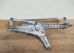 MECHANIZM SILNICZEK WYCIERACZEK PRZEDNI PRZÓD AUDI A8 D5 2017- 10