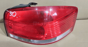 Lampa prawa tył tylna audi A3 8P 3D lift 1