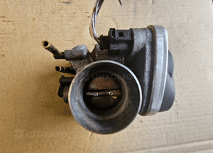 VW Golf Seat Altea Audi A3  1.6 MPI przepustnica 06A133062AB 2