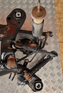 BMW E92 ZAWIESZENIE TYLNE 3.0D 9