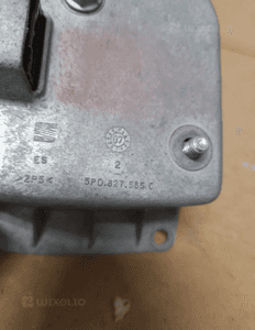 Zamek klamka klapy tył seat nr 5P0827565C 3