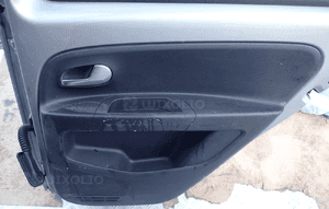 Drzwi prawy tył vw up  gołe. zamek , mechanizm szyby , szyba do kupienia osobno 5