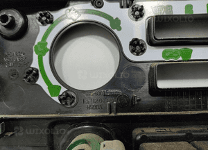 RAMKA OSŁONA DESKI ROZDZIELCZEJ RADIA LAND ROVER DEFENDER 7H12-045F67 07-14 5