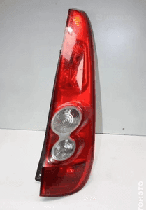 Lampa prawy tylna europejska Ford Fiesta MK6 5D lift 1