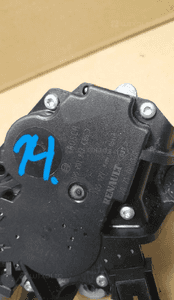 SILNICZEK TYLNEJ WYCIERACZKI MEGANE III 0390201847 2