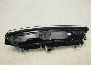 Opel mokka mokka-e ii b lampa prawy tył w klapę 12