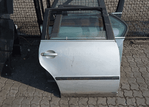 drzwi prawe tył passat b 5 kombi