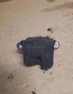 zamek klapy tylnej passat b6 kombi 1k6 827 505 6
