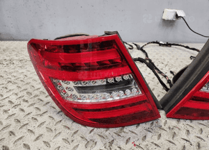 Mercedes c klasa lift W204 kombi lampa lewa tyl tylnia europa 2048204664 5