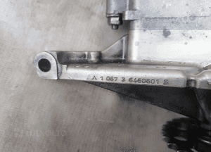 Pompa oleju smok Mercedes W203 2.2cdi 6111810201 3