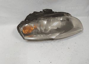 Lampa przednia prawa przód prawo audi A4 B7 3