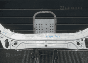 Pas przedni przód wzmocnienie mercedes c-klasa W205 2014- 10