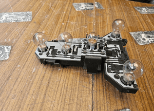 Wkład Listwa Lampy Mocowanie Gniazdo Żarówki Tyl Tylne Lewe Prawe VW Golf IV 4 Hatchback 7
