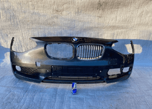 Bmw 1 F20 / F21 zderzak przedni nerka 1